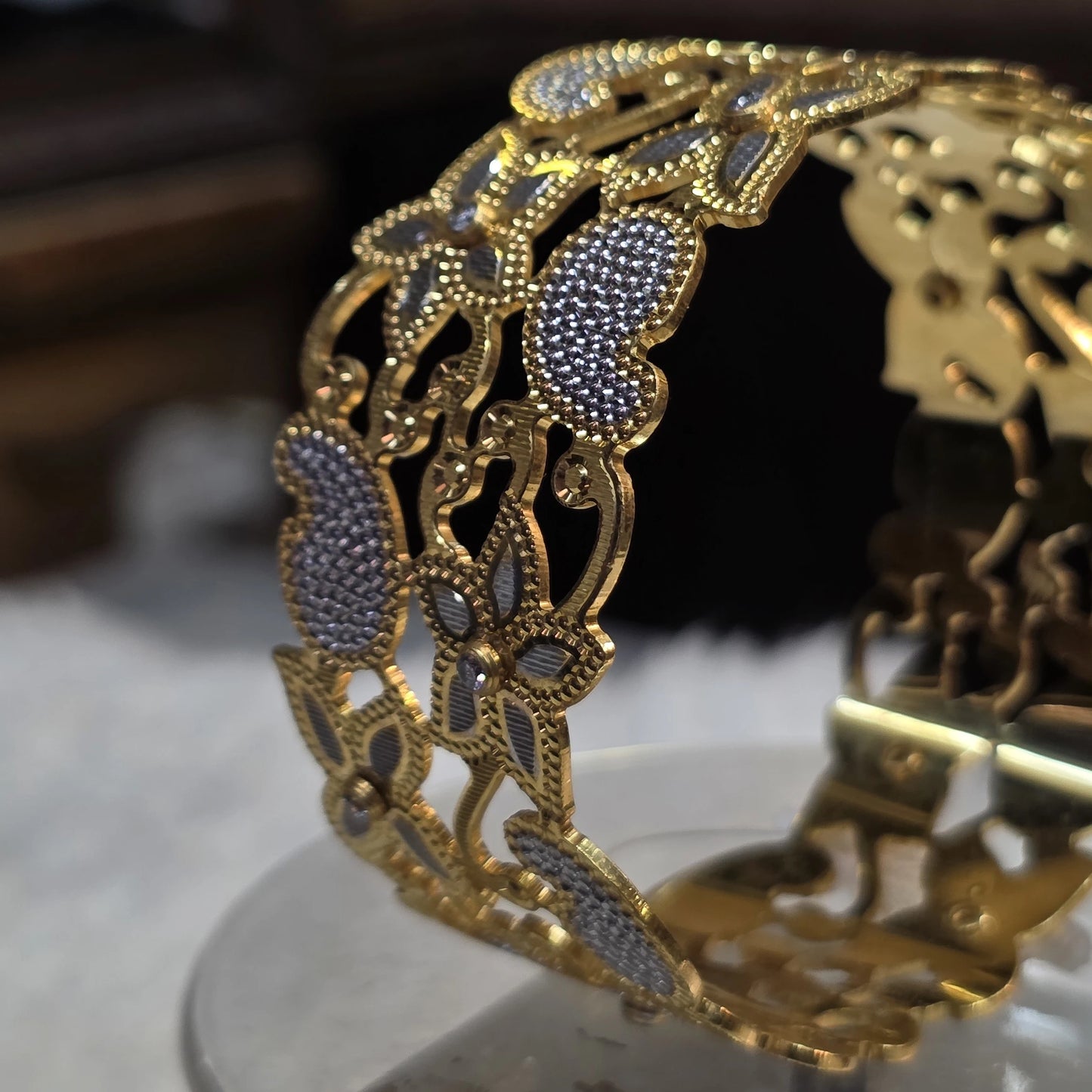 Golden Petals Bangles| Forming Gold