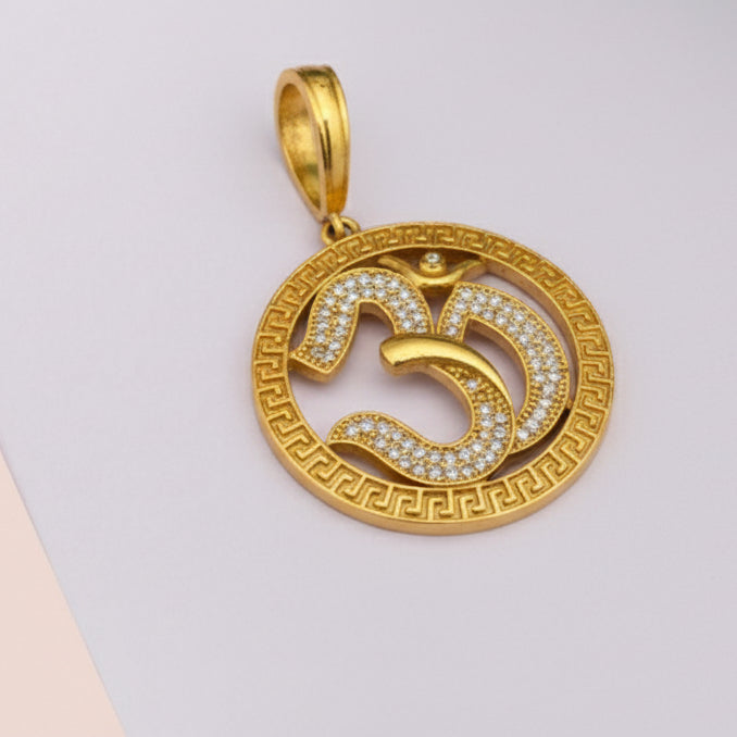 OM_Designed_Pendant_PaperBackground_5